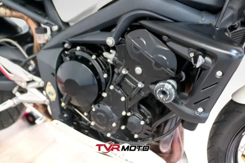 Triumph Street Triple (2007 - 12) (13)