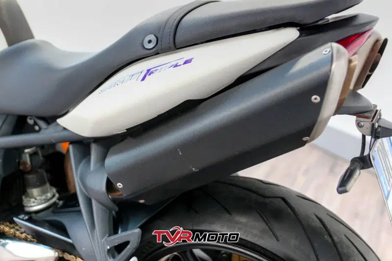 Triumph Street Triple (2007 - 12) (10)