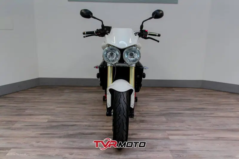 Triumph Street Triple (2007 - 12) (3)