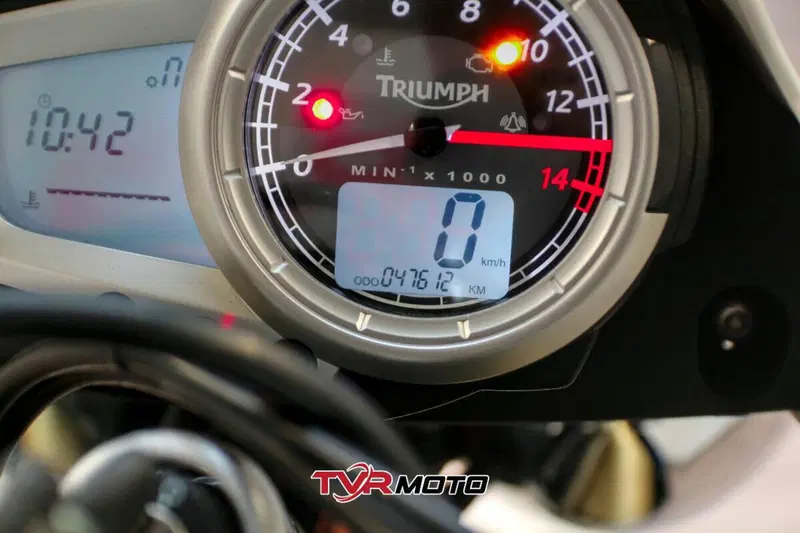 Triumph Street Triple (2007 - 12) (15)
