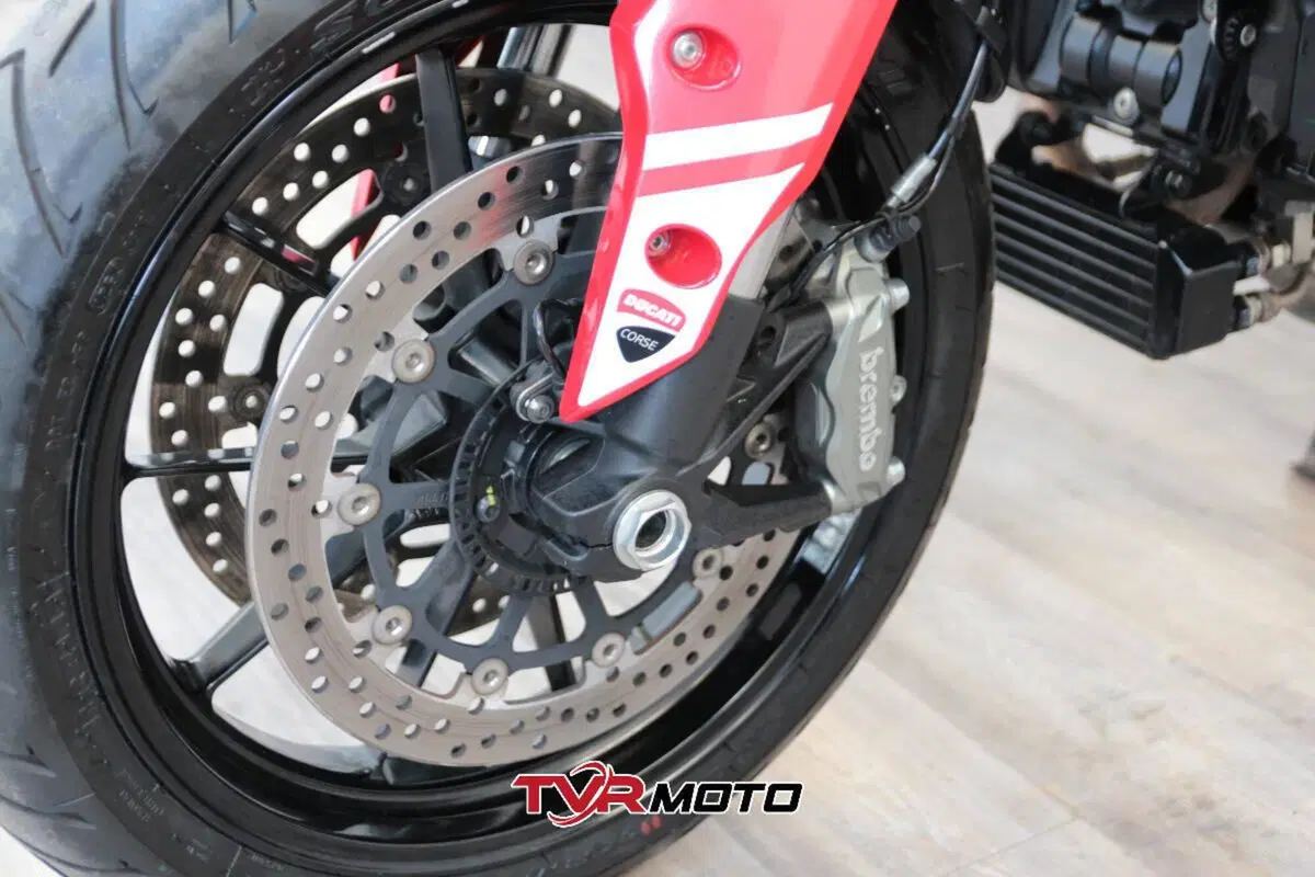 Ducati Hyperstrada 939 (2016 - 18) (7)