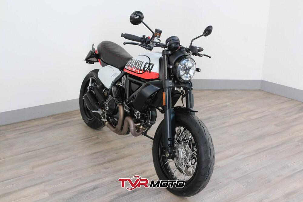 Ducati Scrambler 800 Urban Motard (2022)