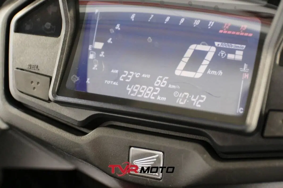 Honda Crossrunner ABS (2015 - 16) (16)