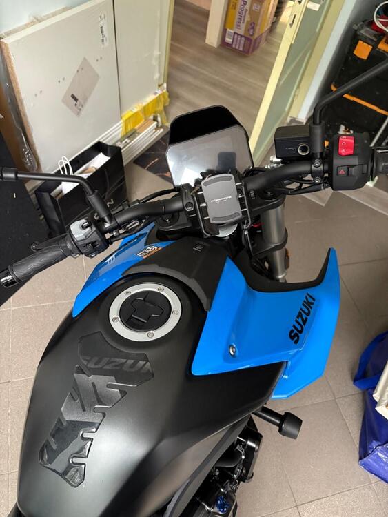Suzuki GSX-8S (2023 - 24) (3)