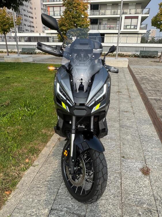 Honda X-ADV 750 Gravel (2025) (3)