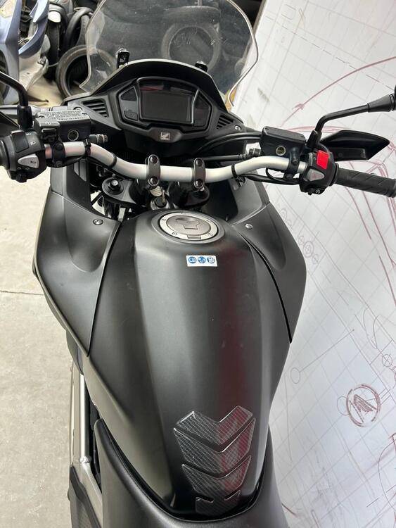 Honda Crossrunner ABS (2015 - 16) (4)