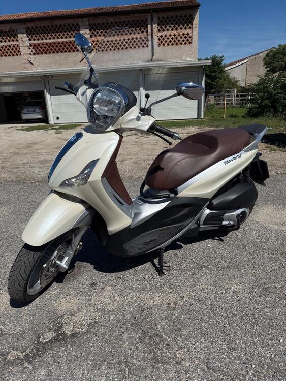 Piaggio Beverly 300 i.e. (2010 - 16)