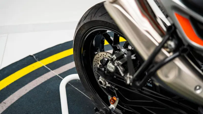 KTM 790 Duke (2018 - 20) (19)