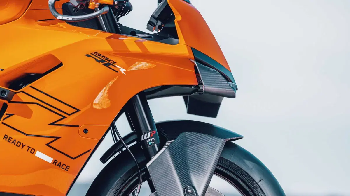 KTM 990 RC R 990 RC R (2026) (16)