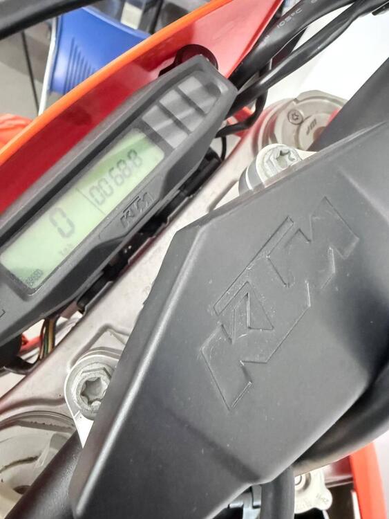 KTM 250 EXC TPI (2022) (4)