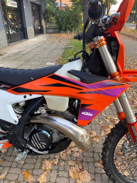 KTM 300 EXC TBI (2024) (2)
