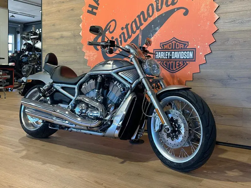 Harley-Davidson 1250 V-Rod (2008 - 12) - VRSCAW (3)