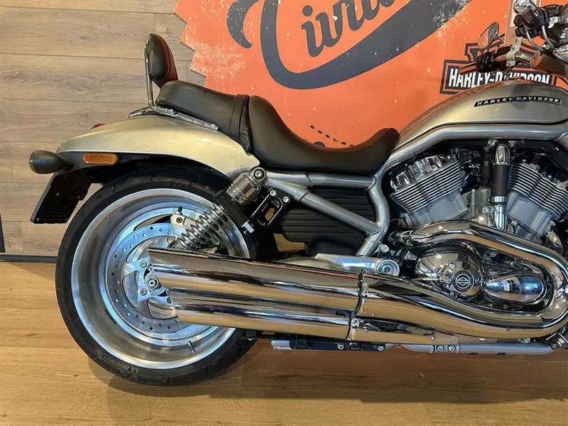 Harley-Davidson 1250 V-Rod (2008 - 12) - VRSCAW (5)