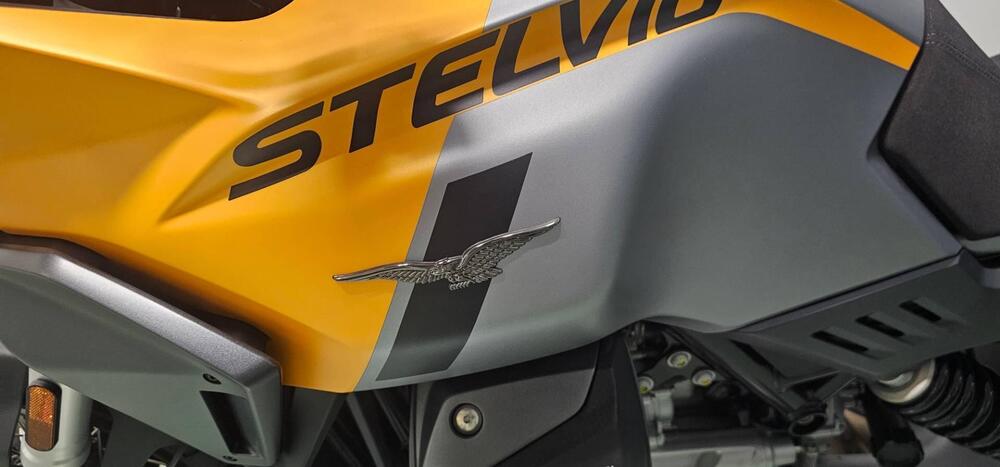 Moto Guzzi Stelvio (2024 - 25) (2)
