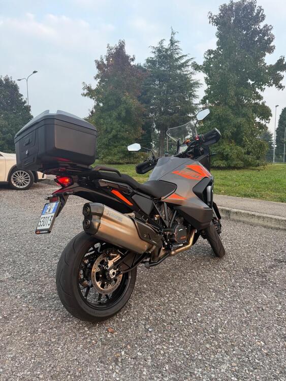 KTM 1290 Super Adventure S (2021) (4)