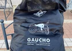 vendesi coprigambe termico per moto o scooter Tucano Urbano