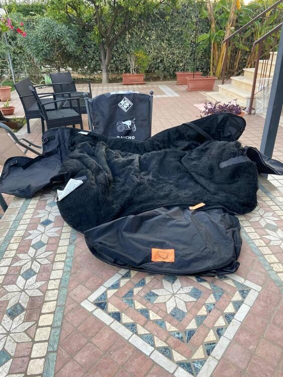 vendesi coprigambe termico per moto o scooter Tucano Urbano (3)