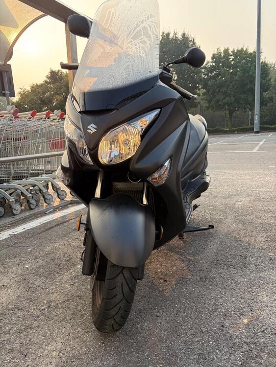 Suzuki Burgman UH 200 (2017 - 20) (2)