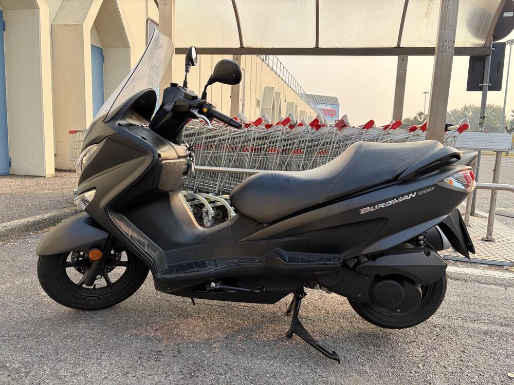 Suzuki Burgman UH 200 (2017 - 20) (3)