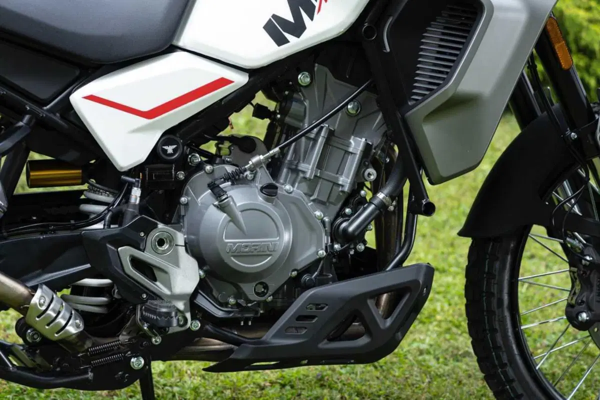 Moto Morini Alltrhike 450: la migliore adventure sotto i 6000 euro? - la prova di Moto.it [VIDEO e GALLERY] (10)