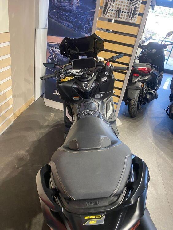 Yamaha T-Max 560 (2022 - 24) (2)