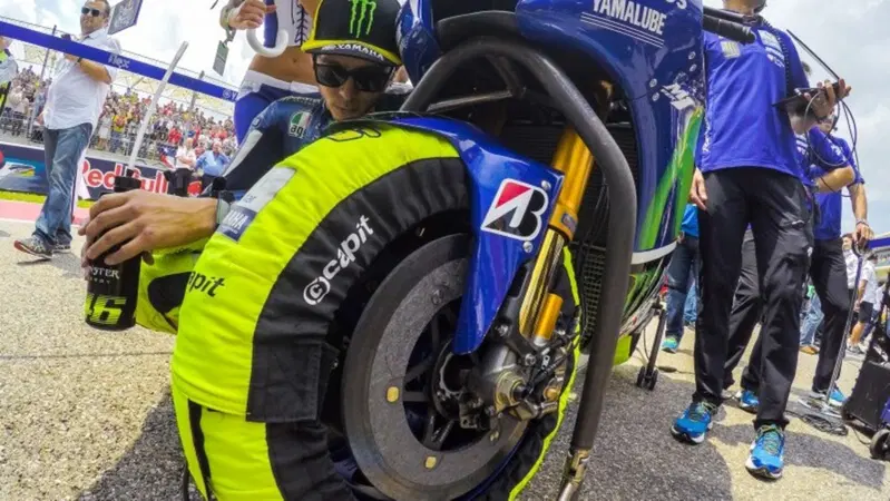 Rossi: "L'obiettivo &egrave; far sudare Marquez"