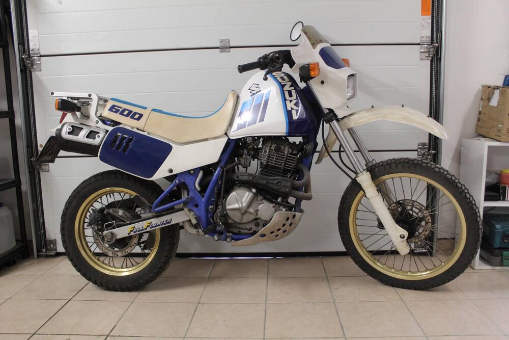 Suzuki Dr djebel (3)