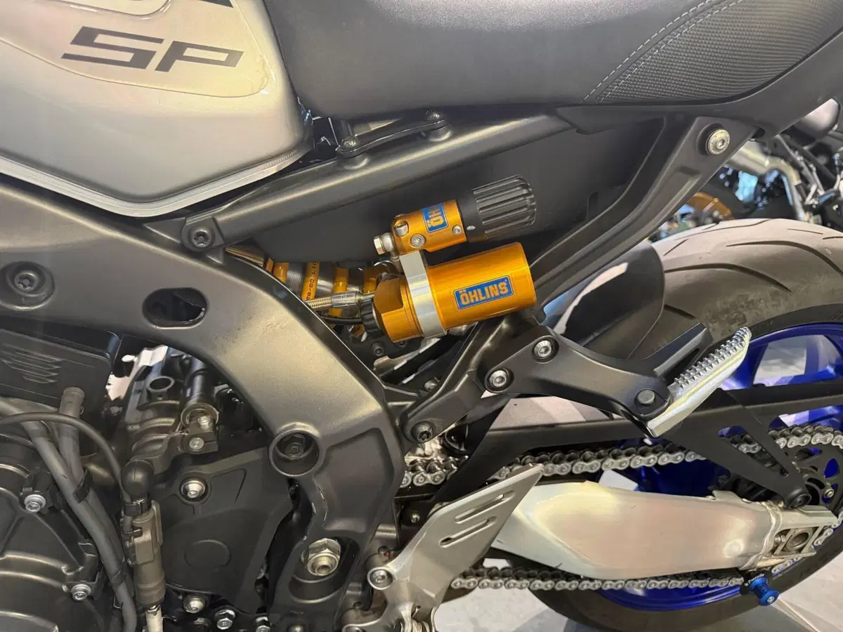 Yamaha MT-09 SP (2021 - 23) (4)