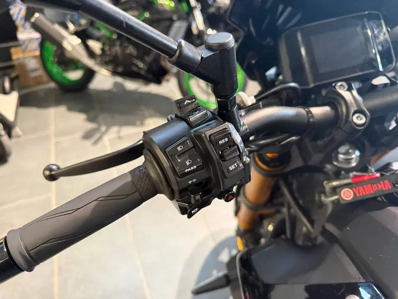 Yamaha MT-09 SP (2021 - 23) (7)