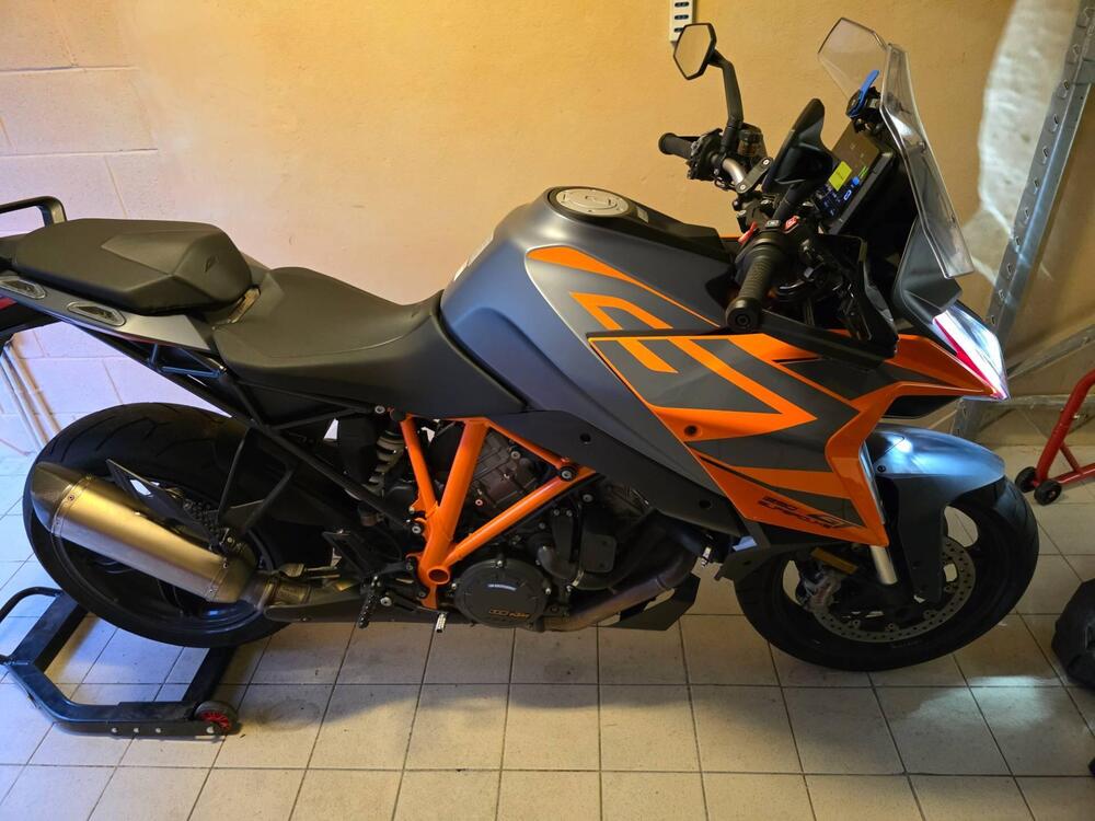 KTM 1290 Super Duke GT (2022 - 25) (4)