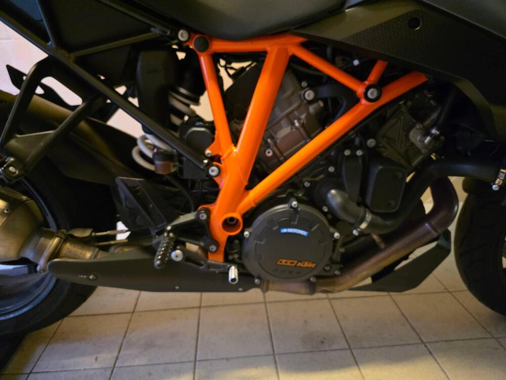 KTM 1290 Super Duke GT (2022 - 25) (5)