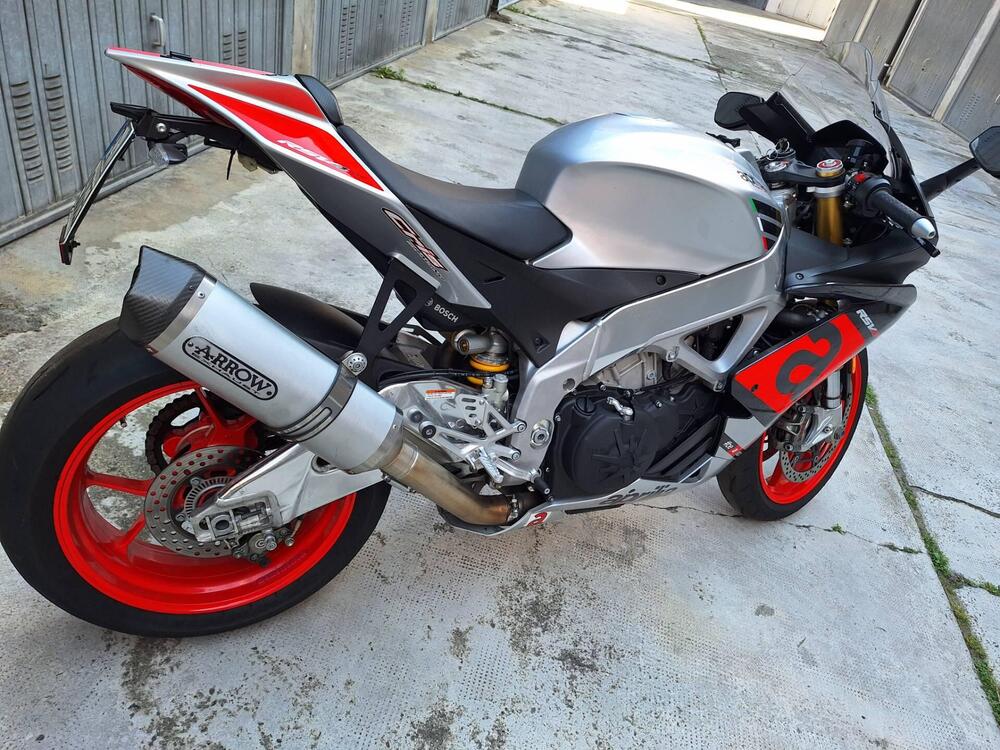 Aprilia RSV4 RR (2017 - 18) (2)