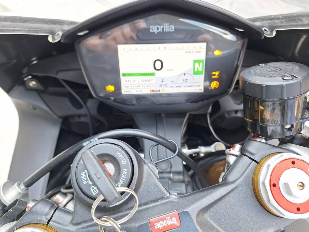 Aprilia RSV4 RR (2017 - 18) (4)