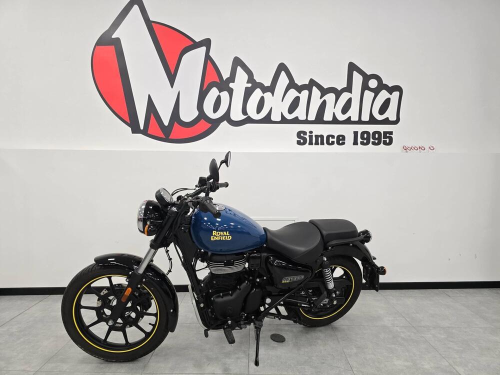 Royal Enfield Meteor 350 Fireball (2021 - 25) (3)