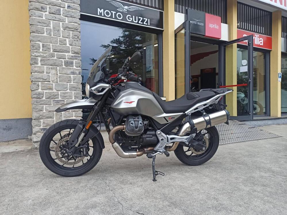 Moto Guzzi V85 Strada (2024 - 25) (2)