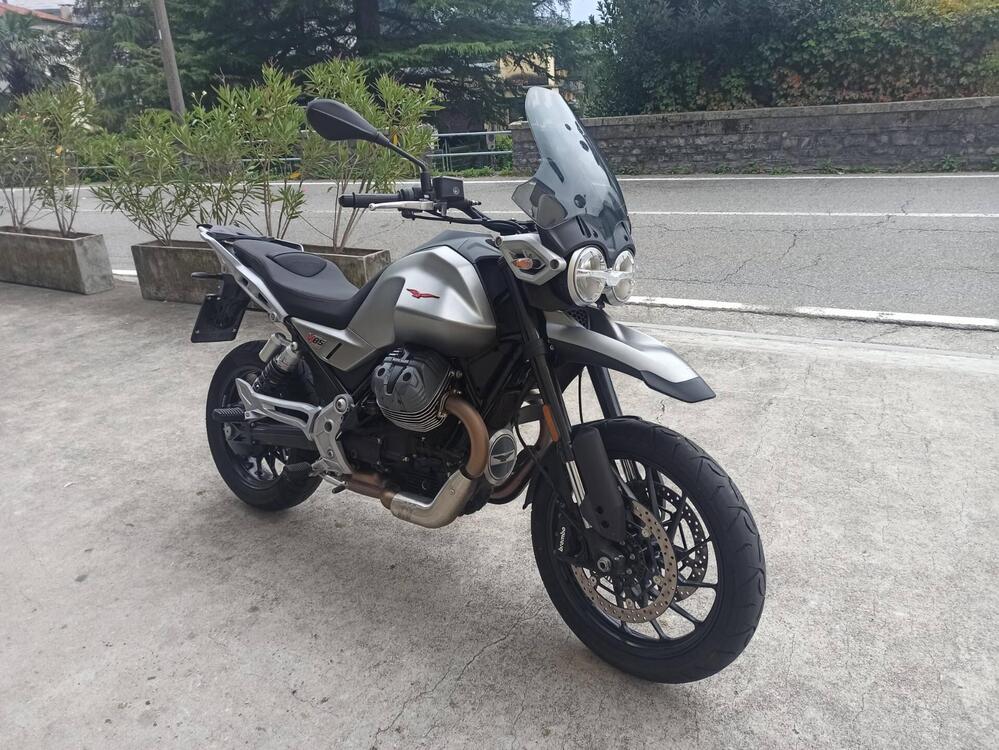 Moto Guzzi V85 Strada (2024 - 25) (3)