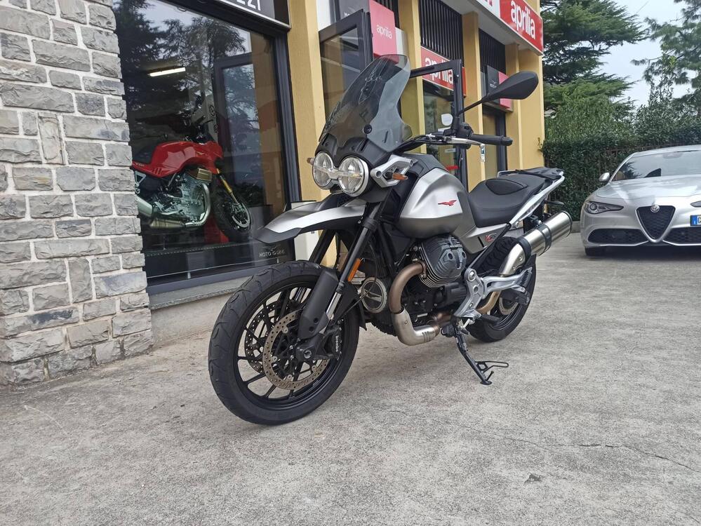 Moto Guzzi V85 Strada (2024 - 25) (4)