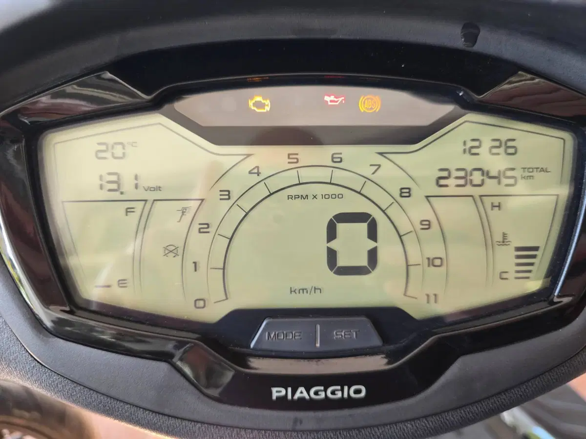 Piaggio Beverly 400 S ABS-ASR (2021 - 24) (11)