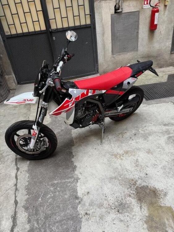 Fantic Motor XMF 125 Motard Performance 4T (2023 - 24) (2)