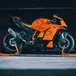 KTM 990 RC R 2026: lei è l'erede della RC8. Ecco il prezzo [VIDEO E GALLERY]