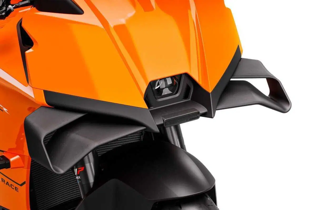 KTM 990 RC R 2026: lei è l'erede della RC8. Ecco il prezzo [VIDEO E GALLERY] (18)