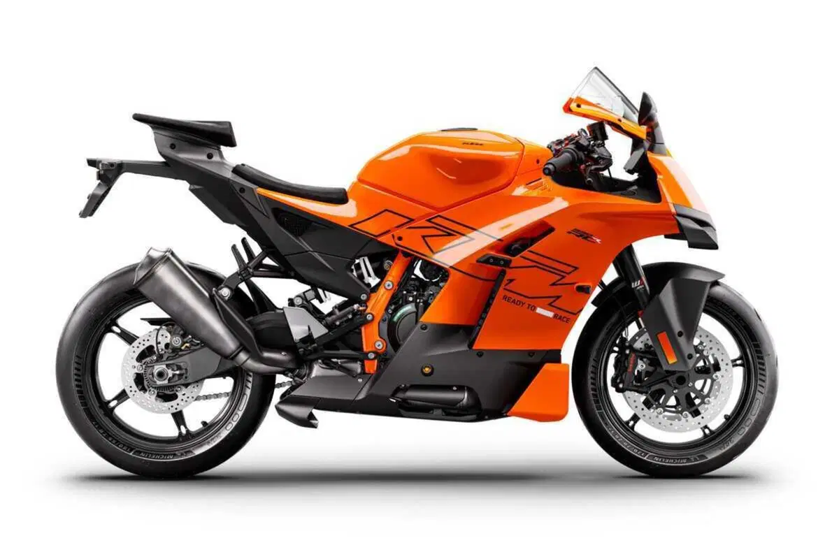 KTM 990 RC R 2026: lei è l'erede della RC8. Ecco il prezzo [VIDEO E GALLERY] (20)