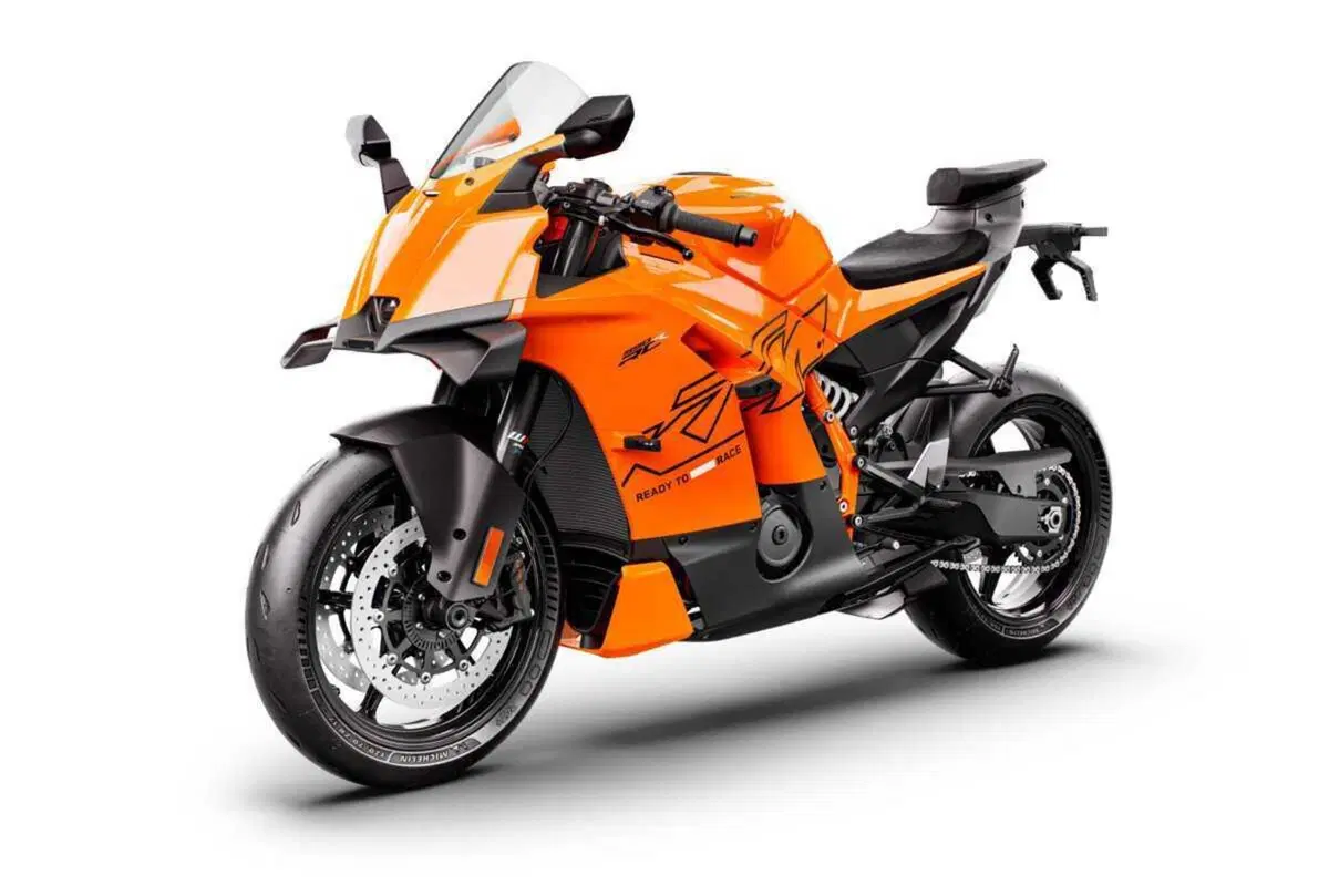 KTM 990 RC R 2026: lei è l'erede della RC8. Ecco il prezzo [VIDEO E GALLERY] (21)