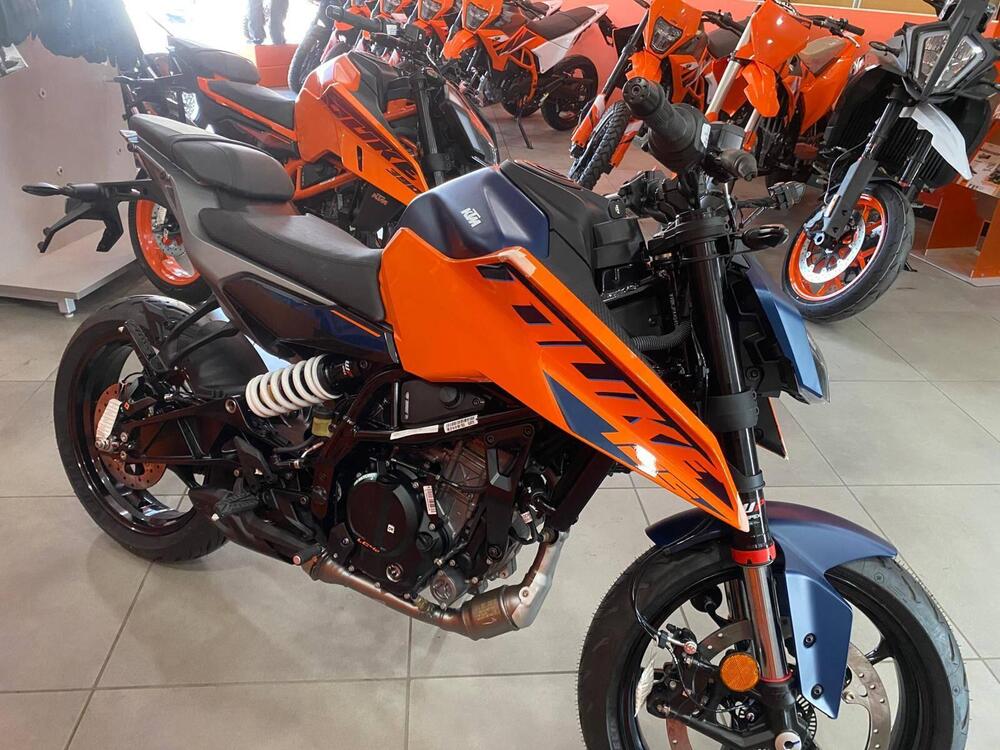 KTM 125 Duke (2024 - 26) (2)