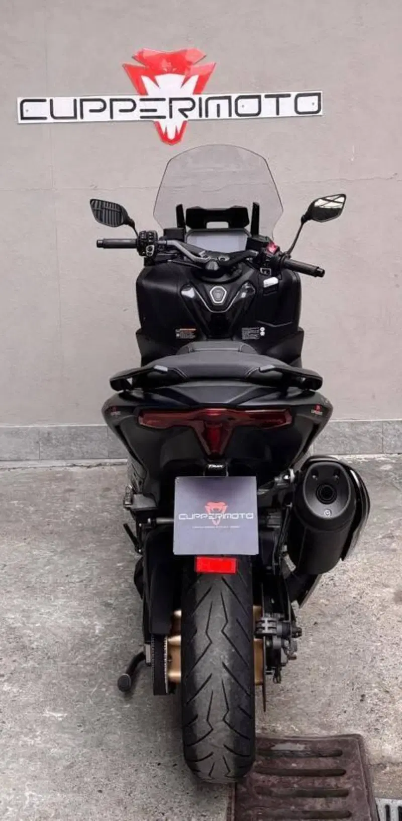 Yamaha T-Max 560 Tech Max (2022 - 24) (4)