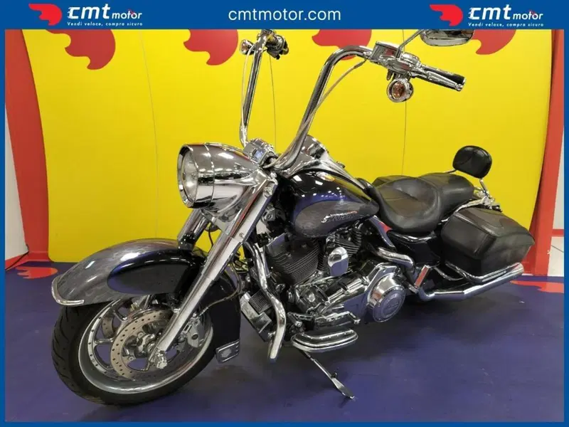 Harley-Davidson 1800 Road King (2007) - FLHRSE (2)