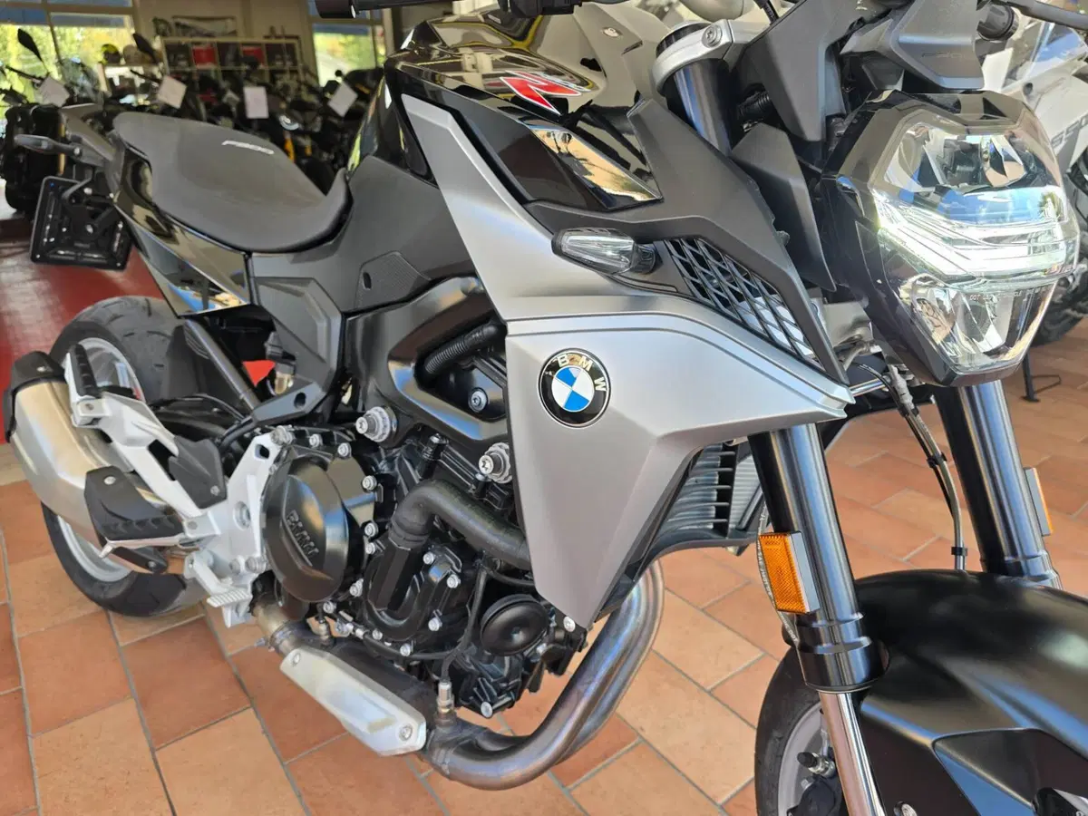 Bmw F 900 R (2021 - 24) (6)