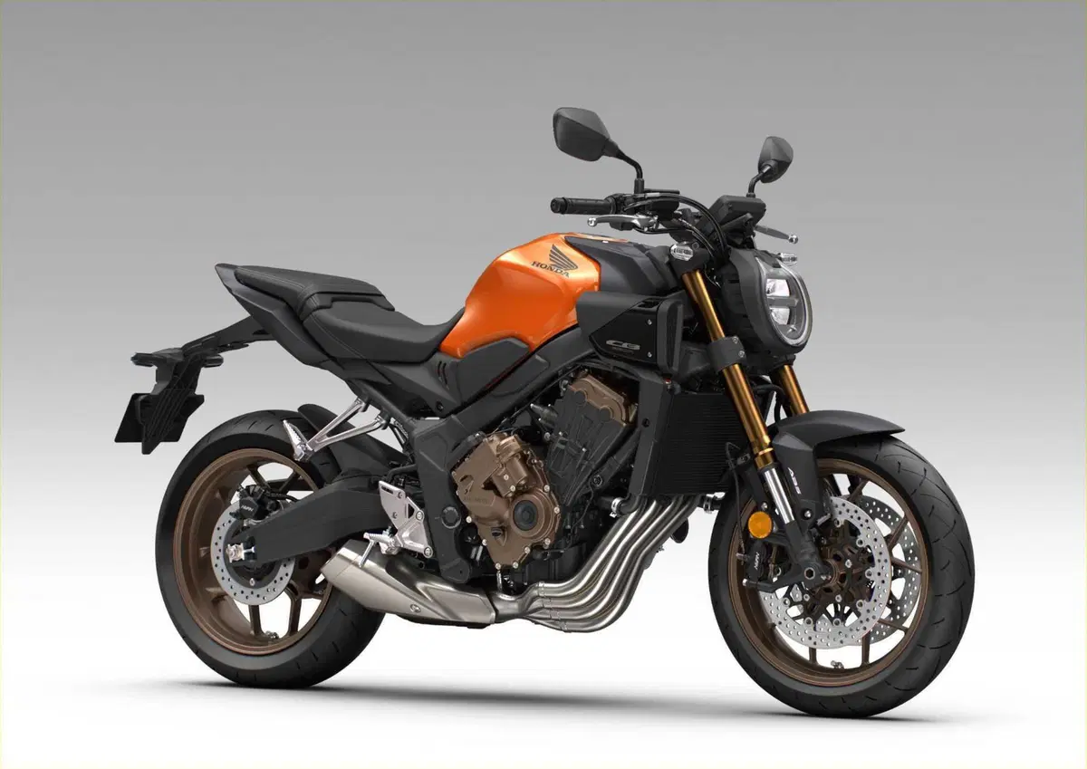 Honda CBR650R e CB650R si aggiornano: ecco le nuove colorazioni 2026 [GALLERY] (21)
