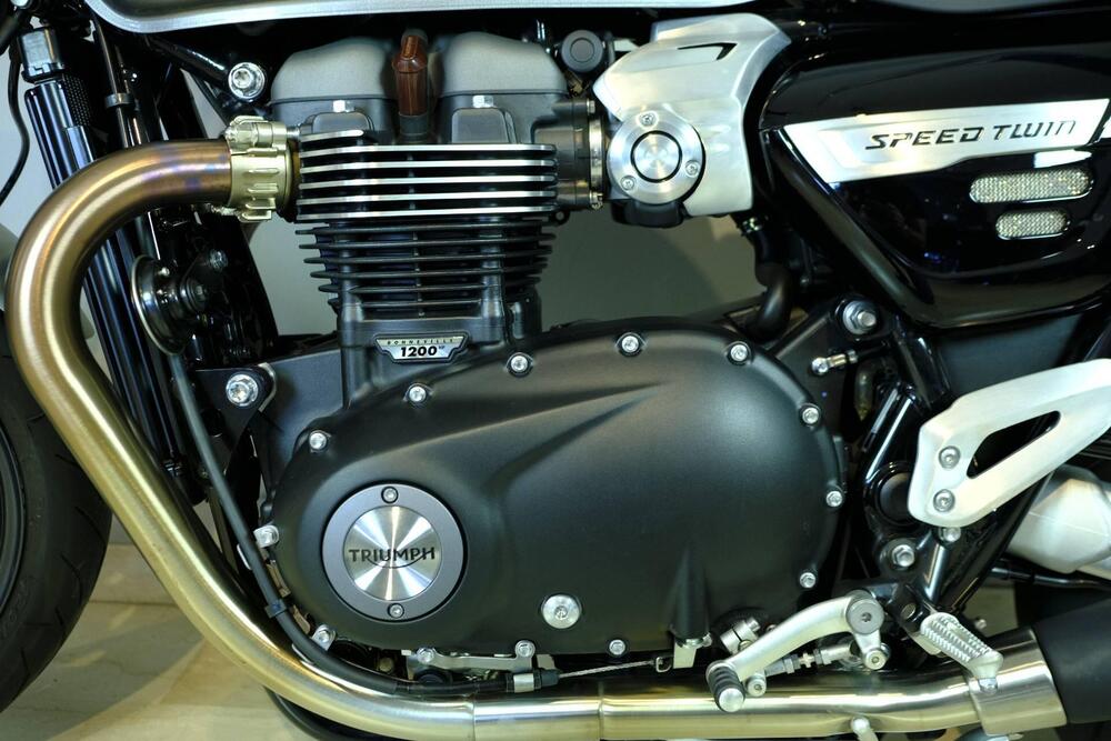 Triumph Speed Twin 1200 (2019 - 20) (4)