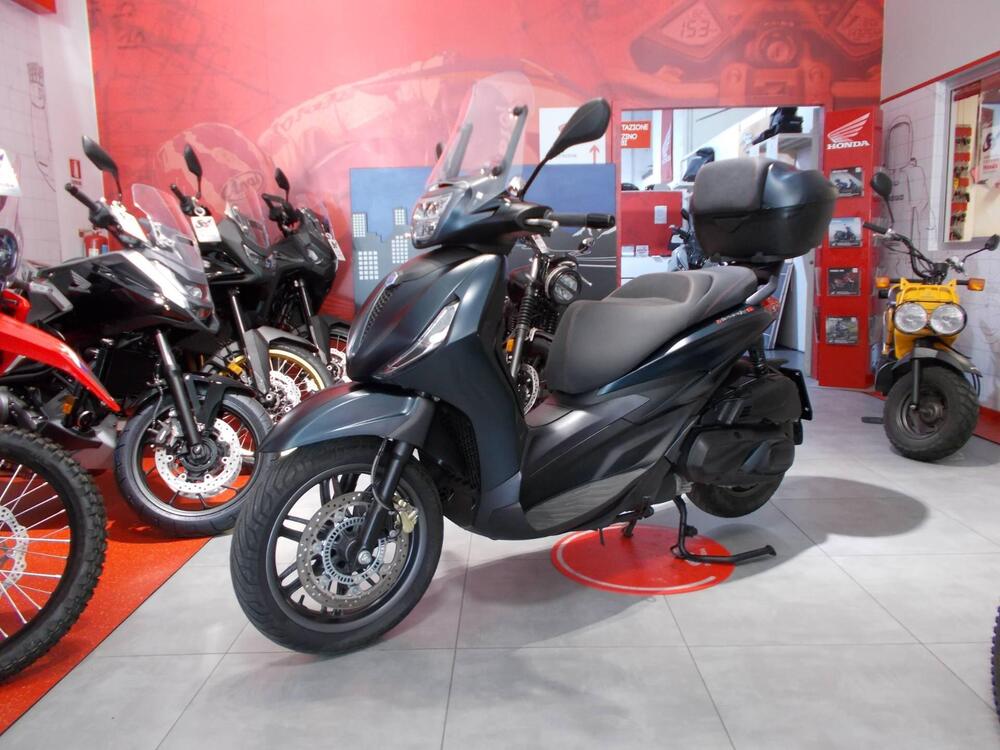 Piaggio Beverly 400 S ABS-ASR (2021 - 24) (2)
